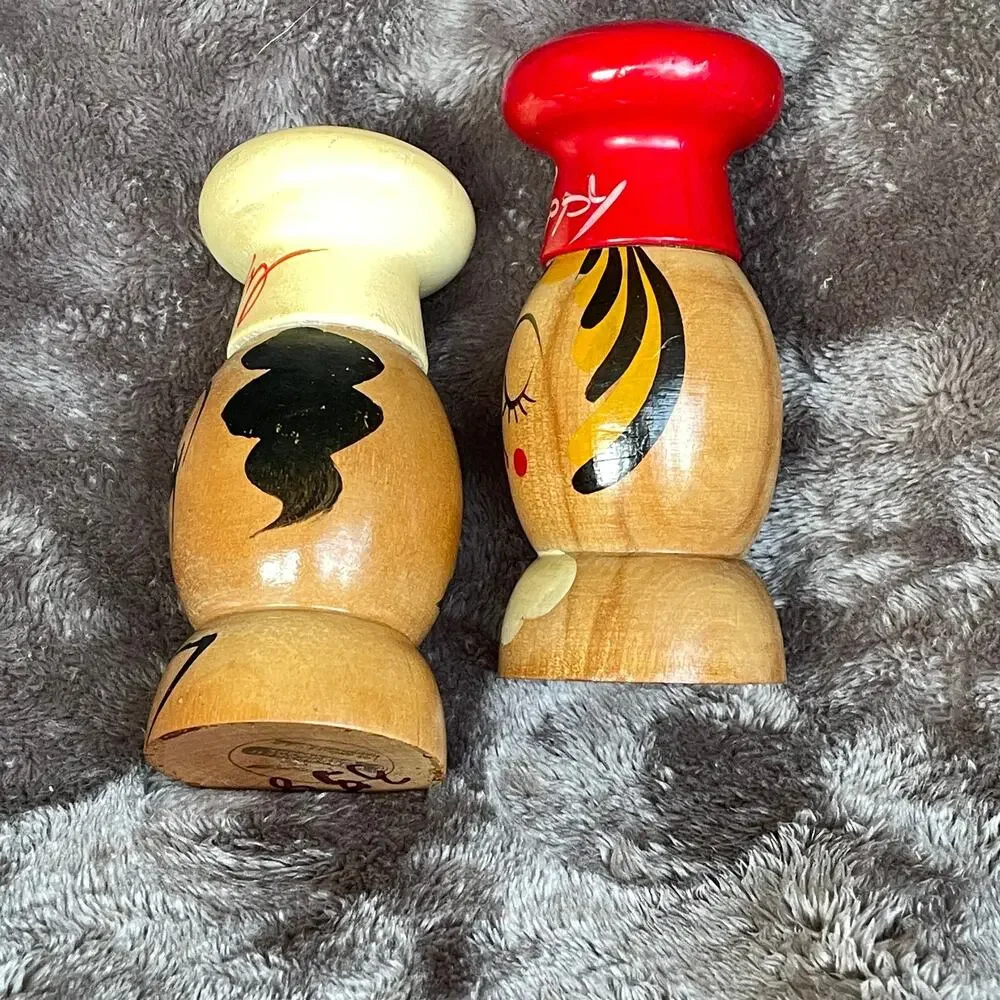 Vintage Salty & Peppy Wooden Salt & Pepper Shakers Japan MCM Hand Painted